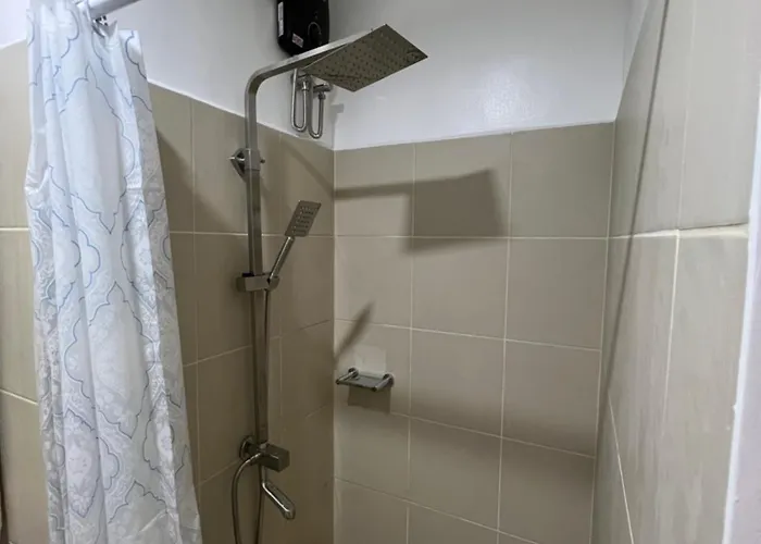 Calle Homes - 1br Unit With Balcony, Lush Residences Apartment *